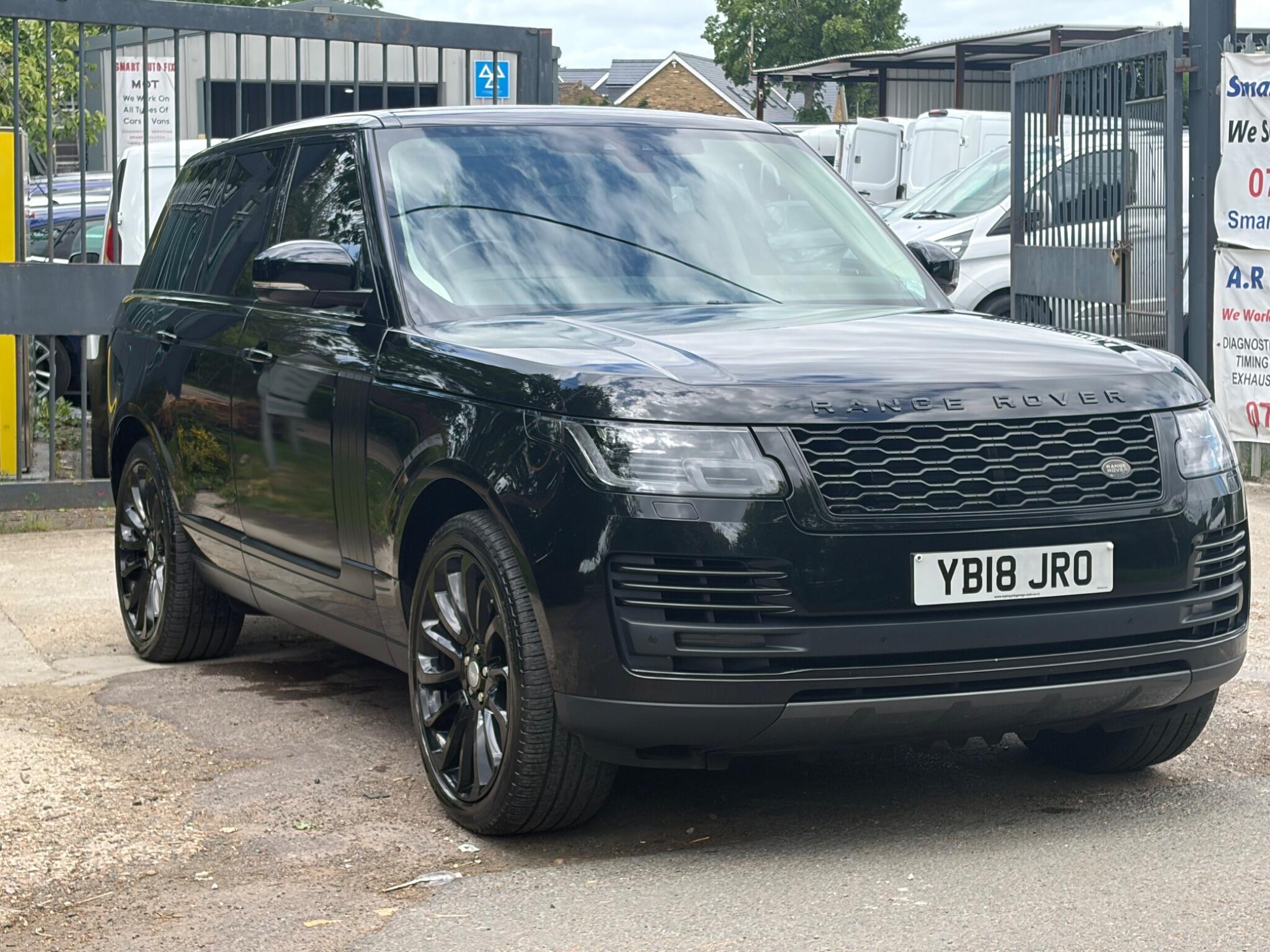 Land Rover Range Rover 3.0 TD V6 Vogue Auto 4WD Euro 6 (s/s) 5dr
